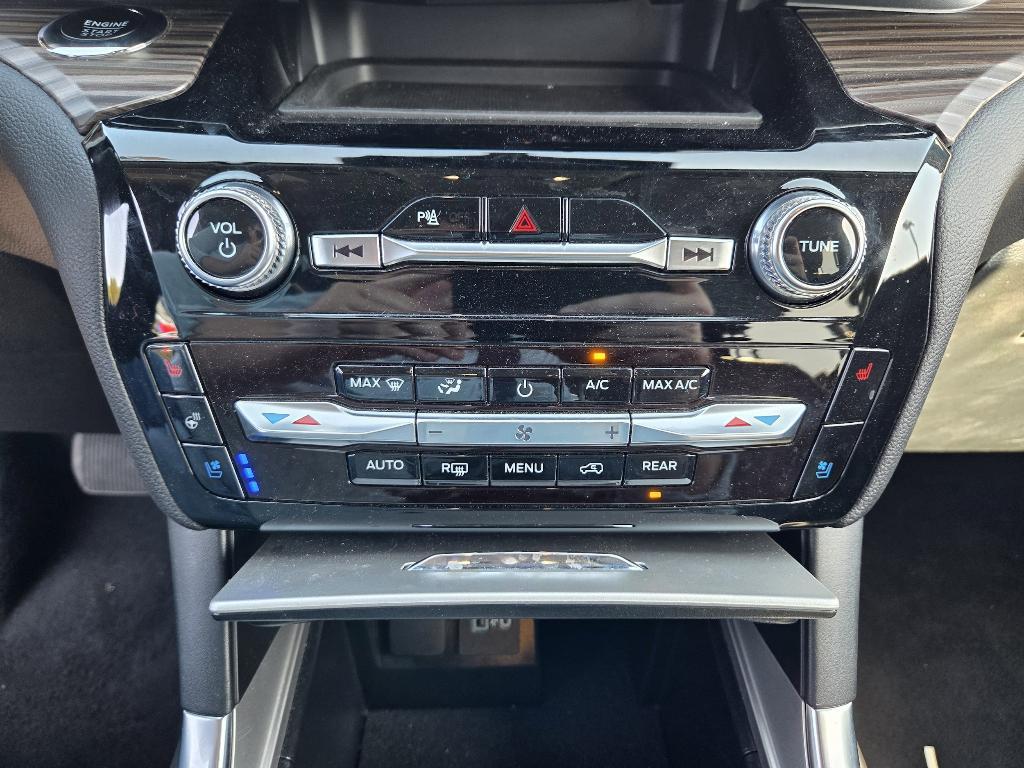 used 2024 Ford Explorer car, priced at $37,222