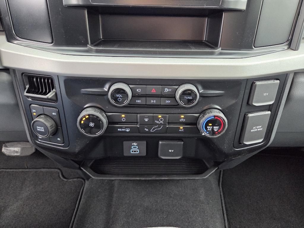 new 2025 Ford F-250 car, priced at $70,520