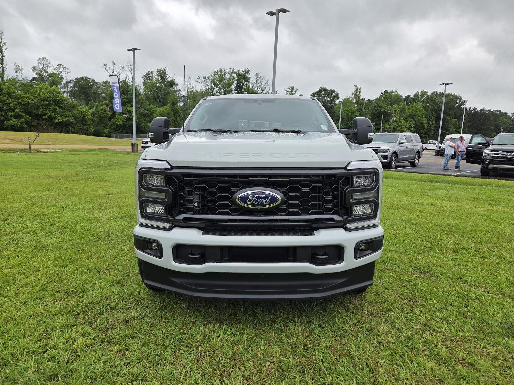 new 2025 Ford F-250 car, priced at $70,520