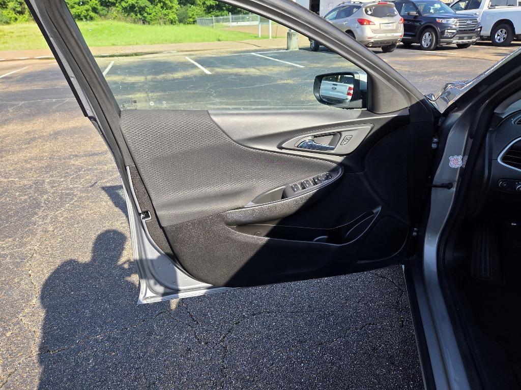 used 2023 Chevrolet Malibu car, priced at $20,993