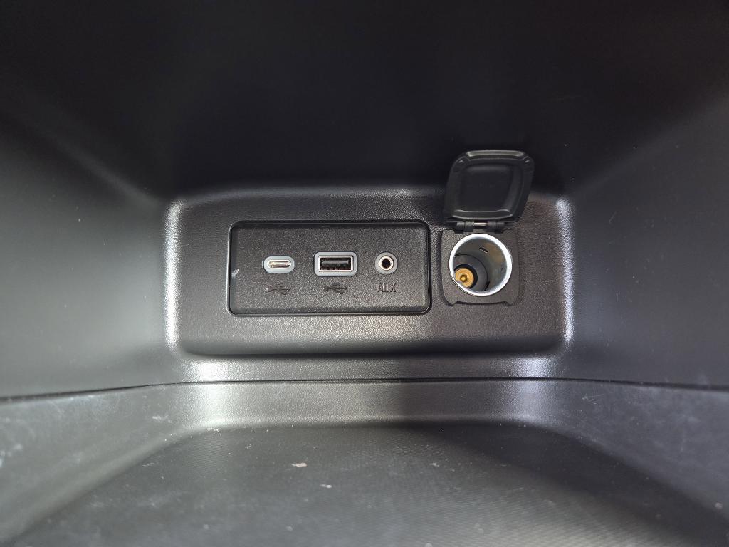 used 2023 Chevrolet Equinox car, priced at $26,500