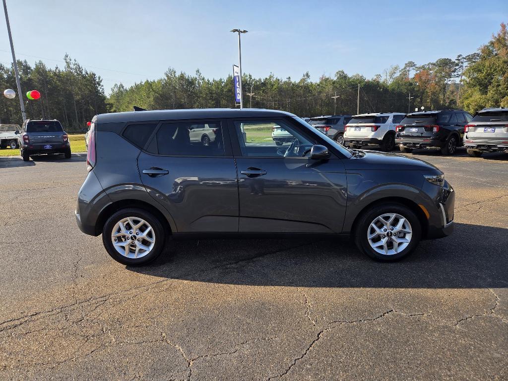 used 2023 Kia Soul car, priced at $19,600
