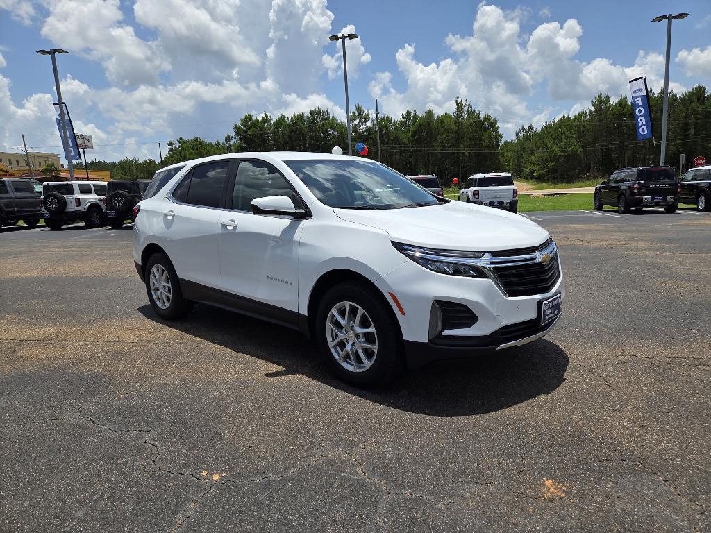 used 2023 Chevrolet Equinox car, priced at $25,994