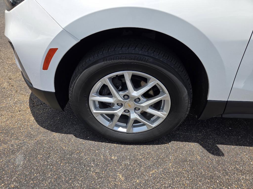 used 2023 Chevrolet Equinox car, priced at $25,994