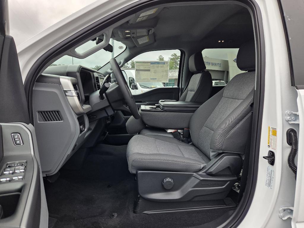 new 2025 Ford F-250 car, priced at $72,165