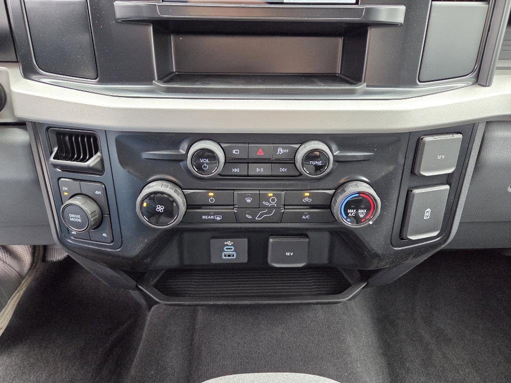 new 2025 Ford F-250 car, priced at $72,165
