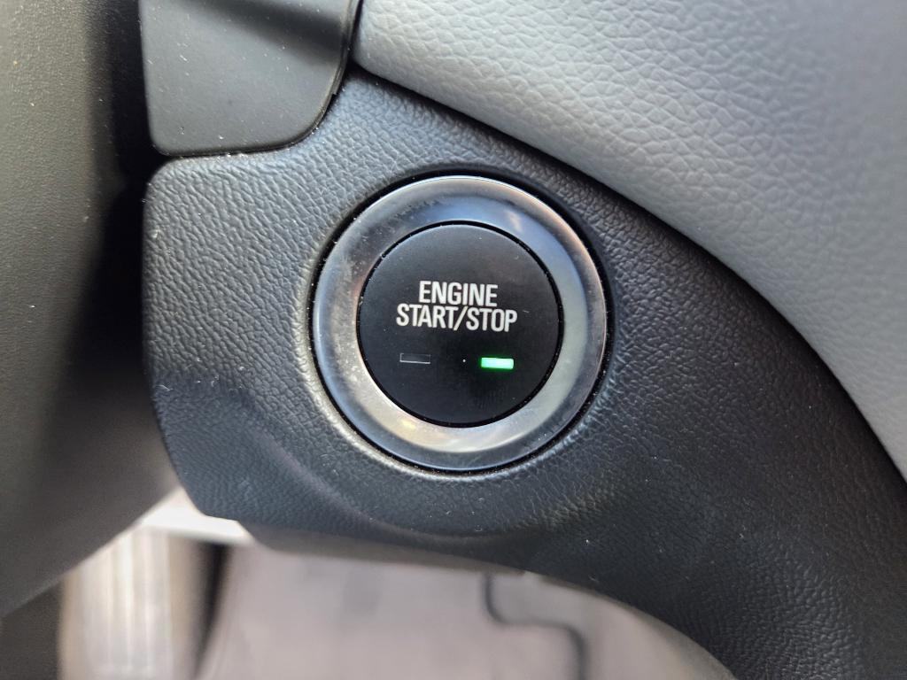 used 2023 Chevrolet Equinox car, priced at $25,555