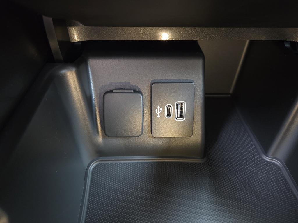 new 2025 Ford Explorer car, priced at $42,476