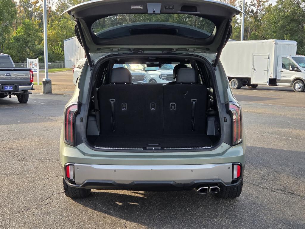 used 2023 Kia Telluride car, priced at $37,412