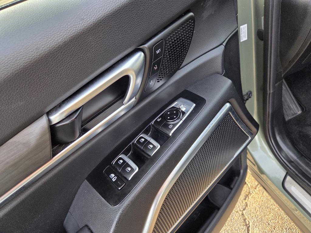 used 2023 Kia Telluride car, priced at $37,412