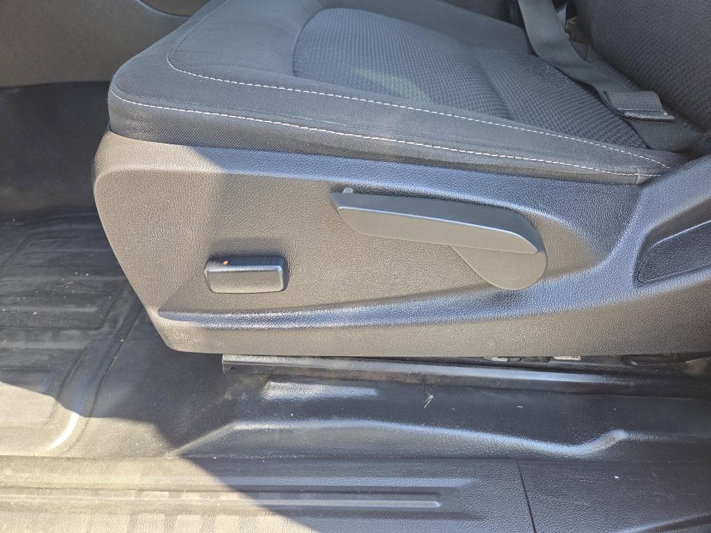 used 2022 Chevrolet Colorado car, priced at $19,900