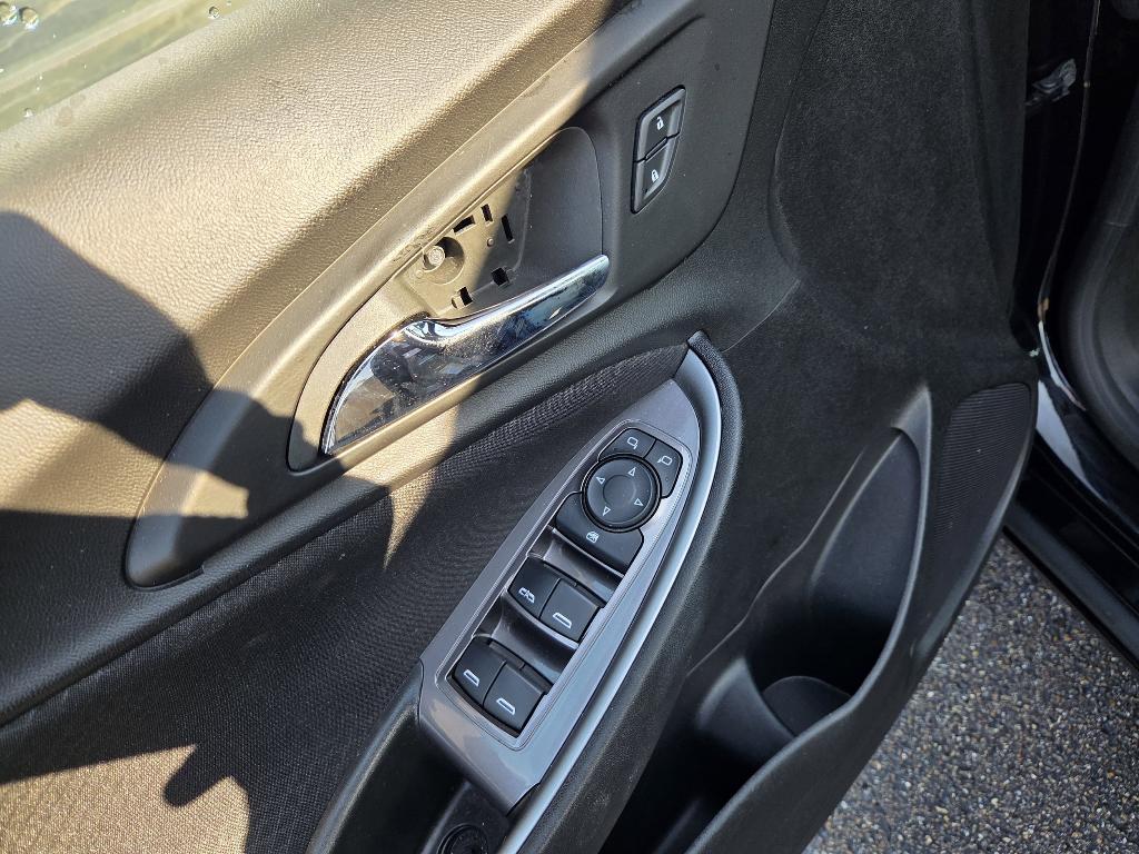 used 2024 Chevrolet Malibu car, priced at $20,226