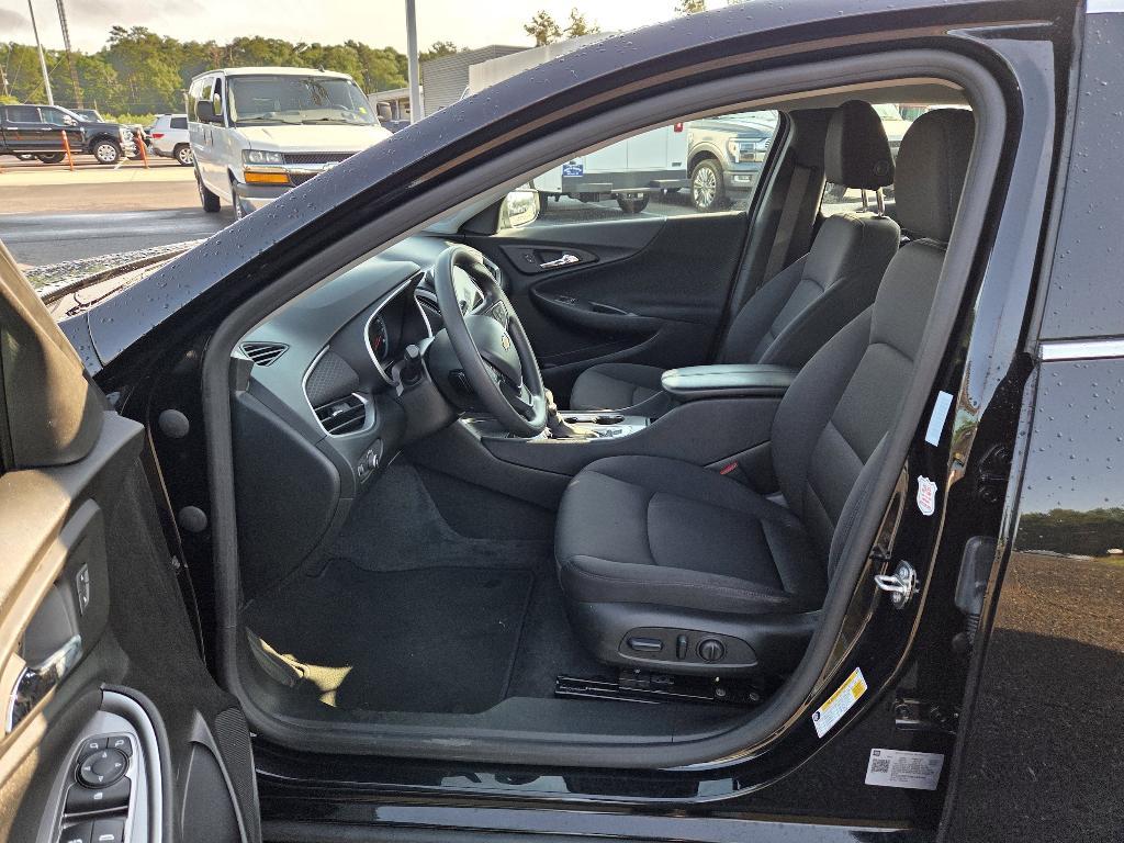 used 2024 Chevrolet Malibu car, priced at $20,226