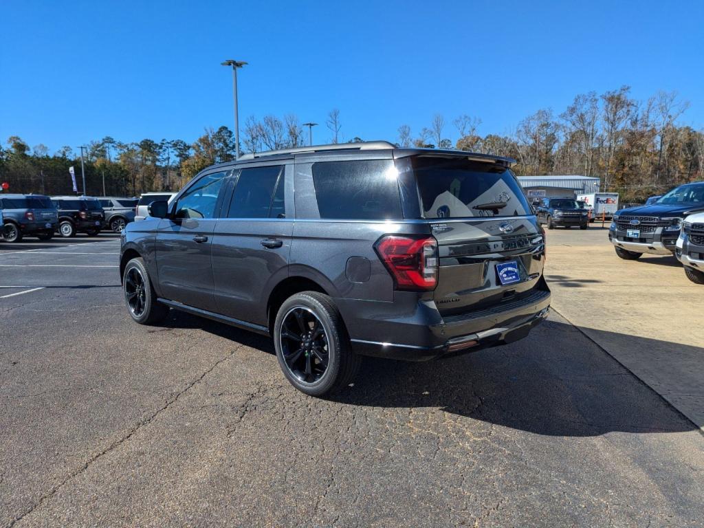 used 2022 Ford Expedition car, priced at $53,999