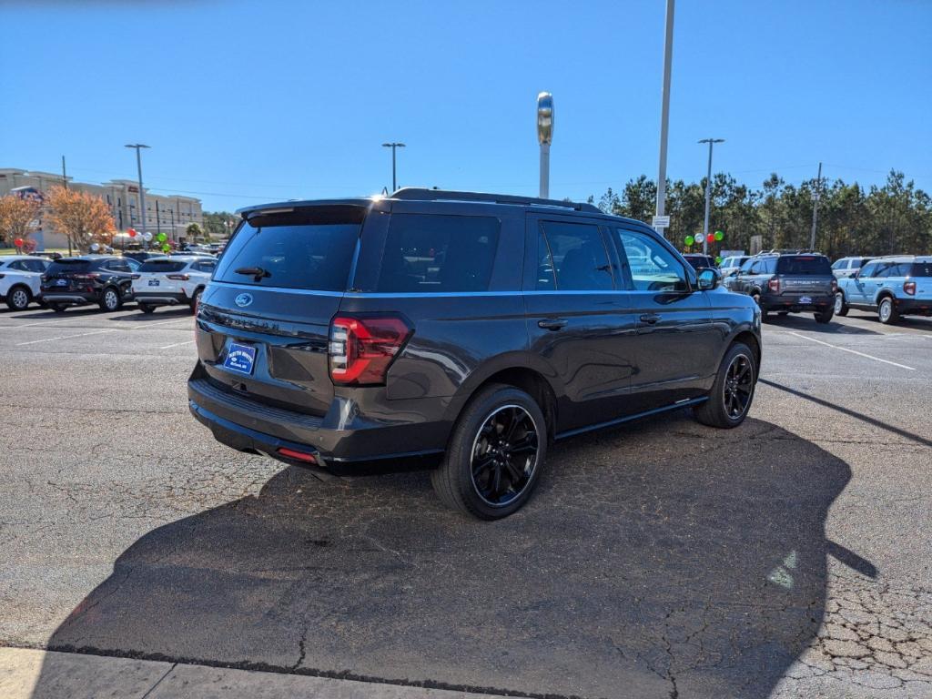 used 2022 Ford Expedition car, priced at $53,999