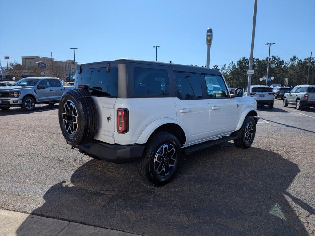 new 2024 Ford Bronco car, priced at $55,365