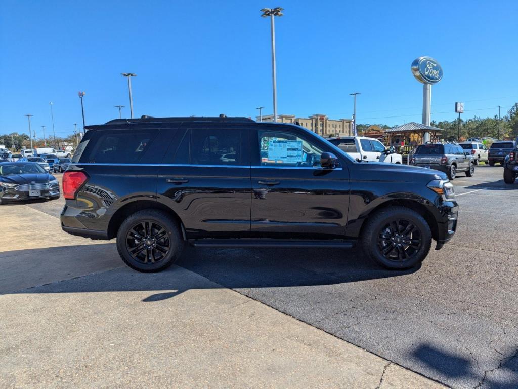 new 2024 Ford Expedition car, priced at $61,160