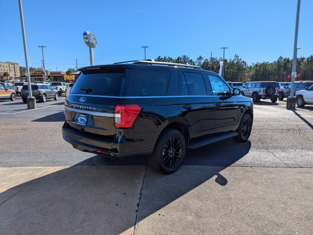 new 2024 Ford Expedition car, priced at $61,160