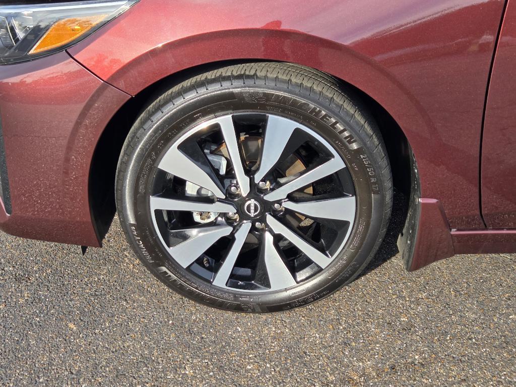 used 2024 Nissan Sentra car, priced at $22,877