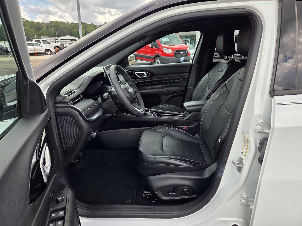 used 2023 Jeep Compass car, priced at $28,444