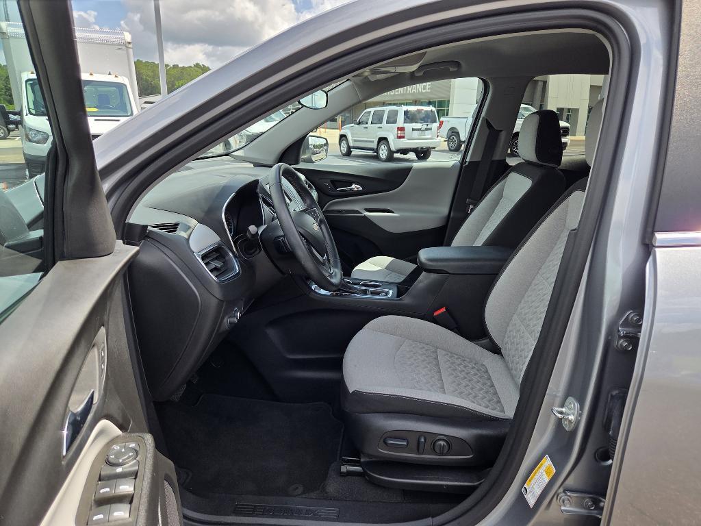 used 2023 Chevrolet Equinox car, priced at $24,888