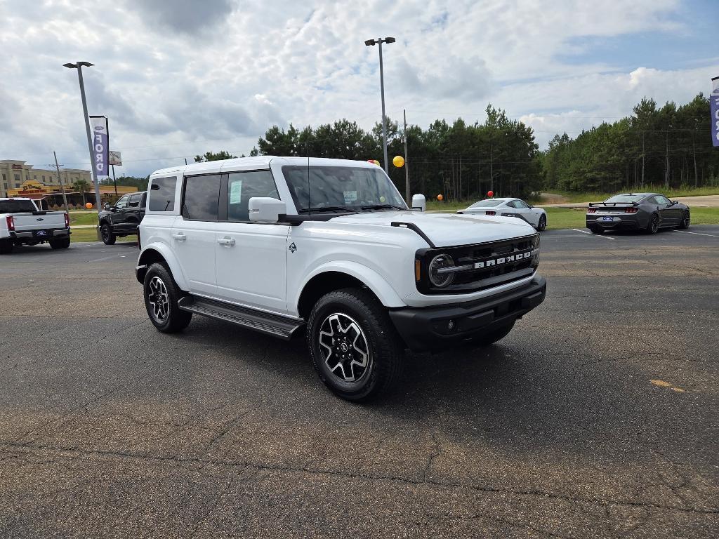 new 2025 Ford Bronco car, priced at $54,365
