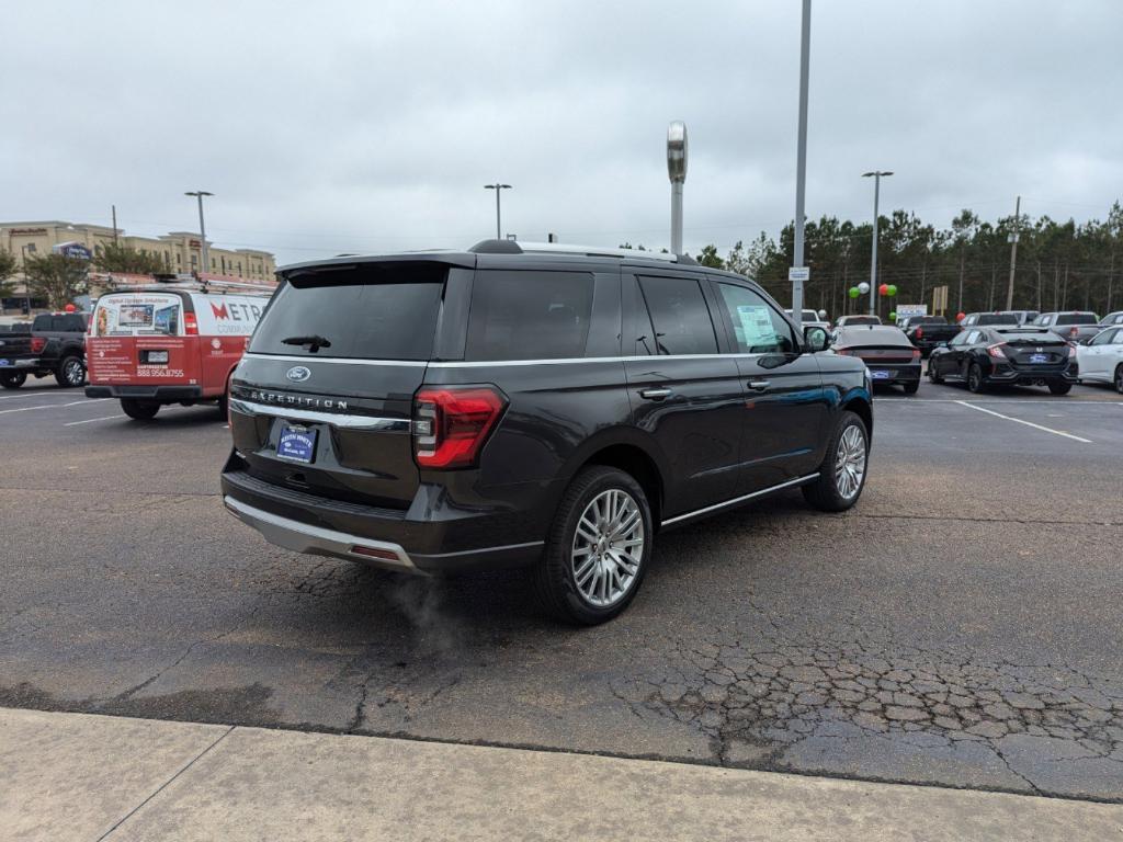 new 2024 Ford Expedition car, priced at $65,028