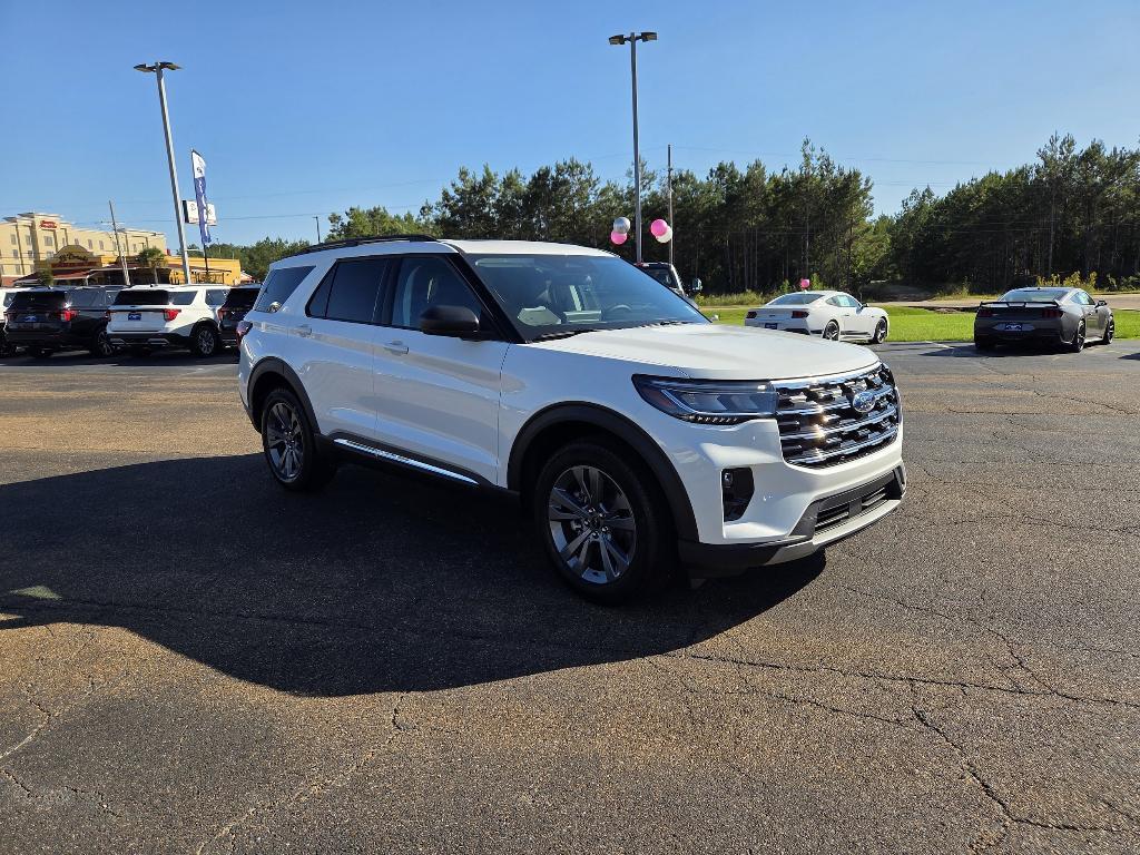 new 2025 Ford Explorer car, priced at $48,735