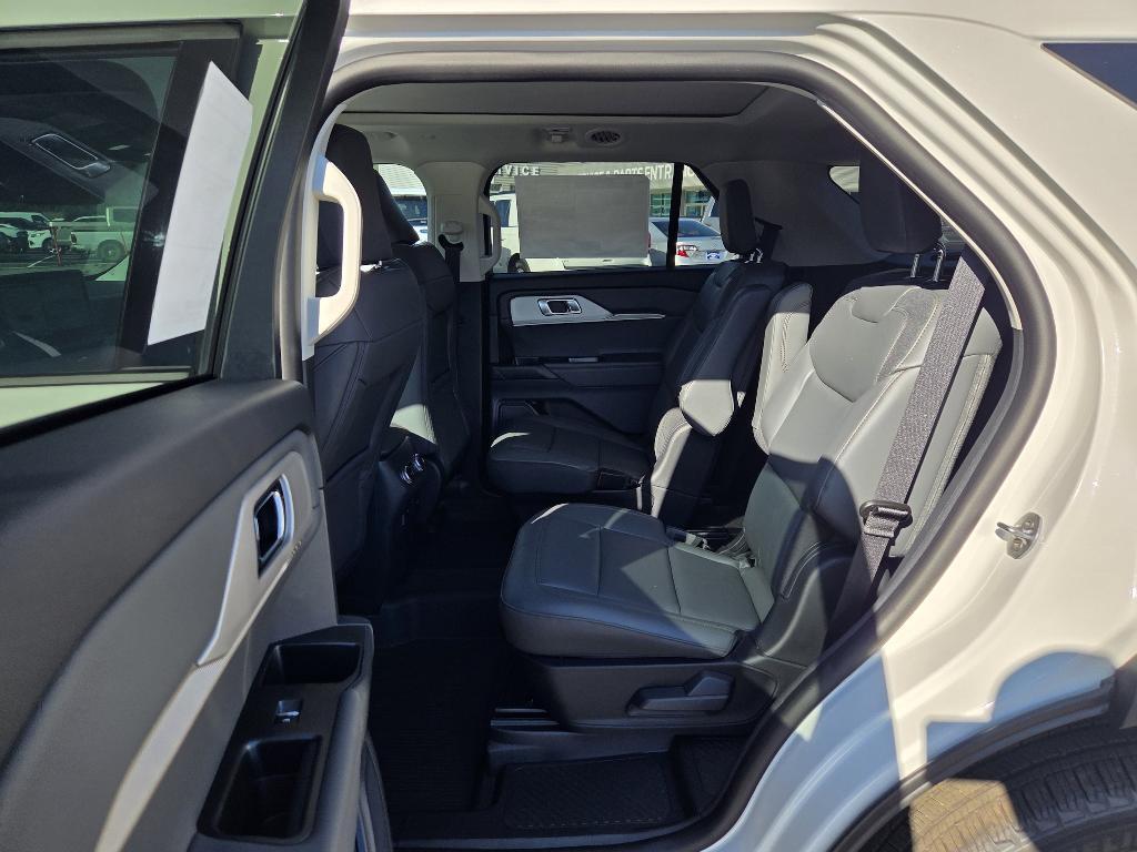 new 2025 Ford Explorer car, priced at $50,265