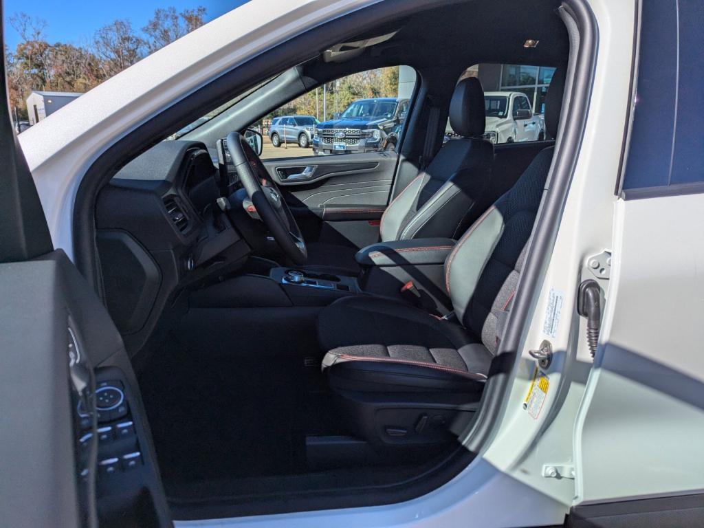 new 2025 Ford Escape car, priced at $31,349