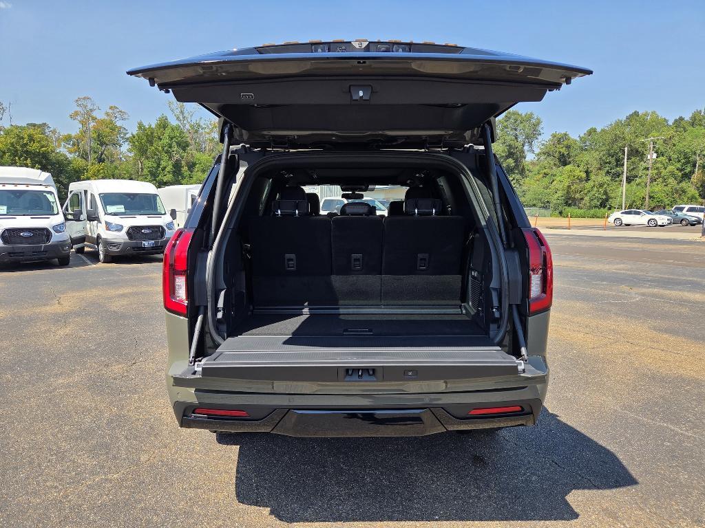 new 2025 Ford Expedition car, priced at $82,785