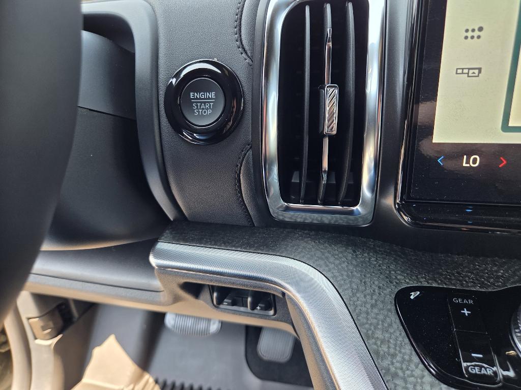 new 2025 Ford Expedition car, priced at $82,785
