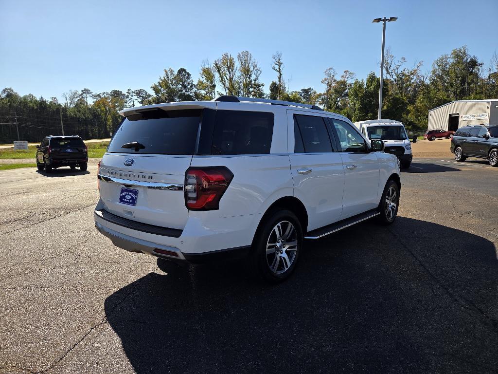 used 2023 Ford Expedition car, priced at $40,555