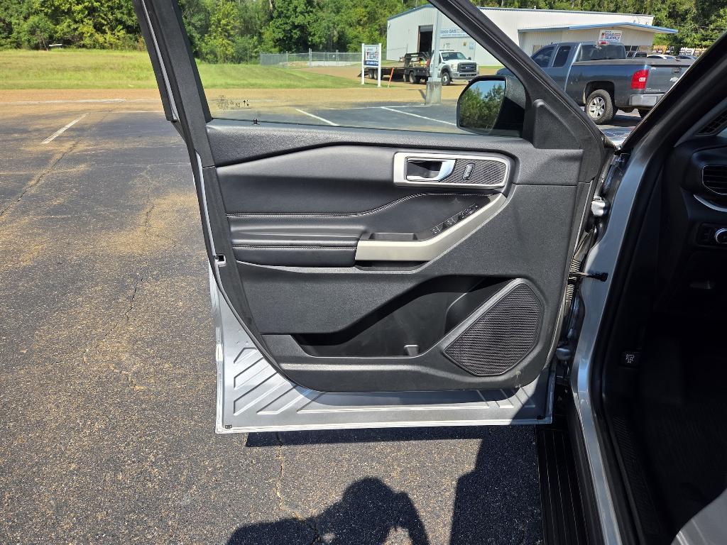 used 2023 Ford Explorer car, priced at $31,299