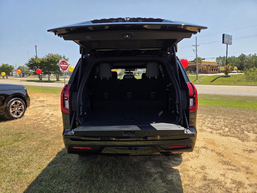 new 2025 Ford Expedition car, priced at $82,410