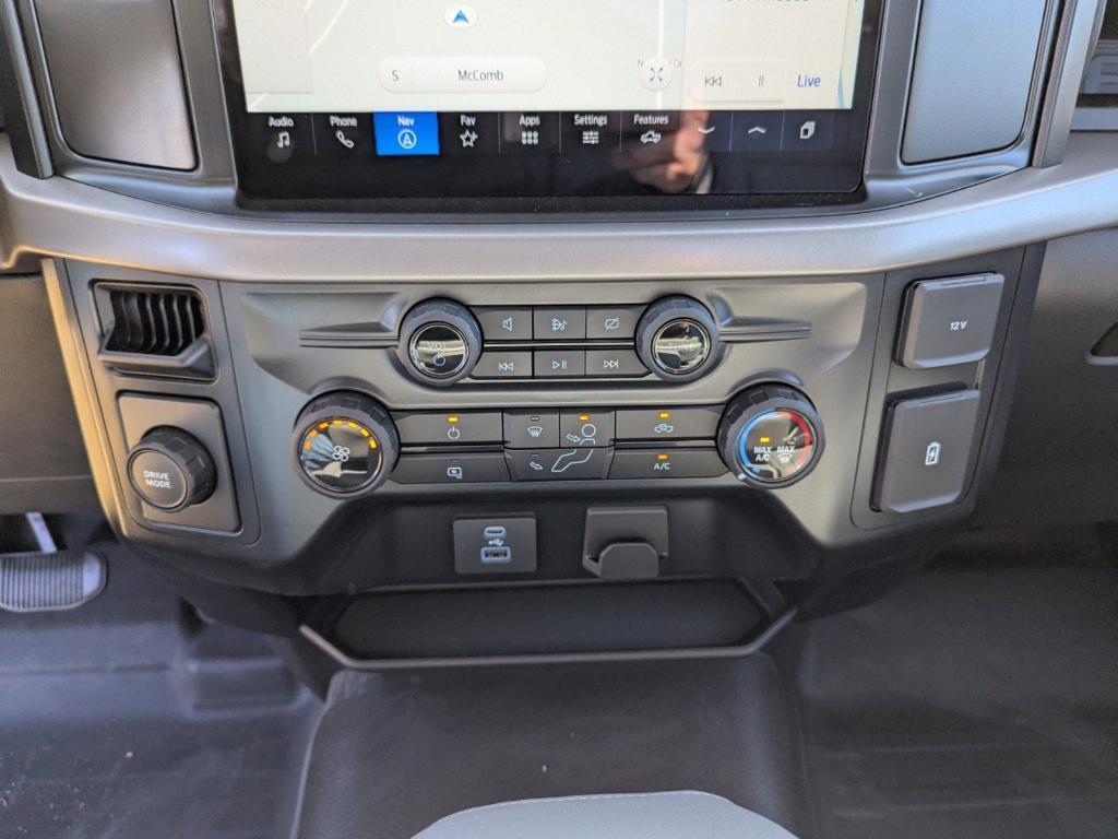 new 2024 Ford F-150 car, priced at $38,970