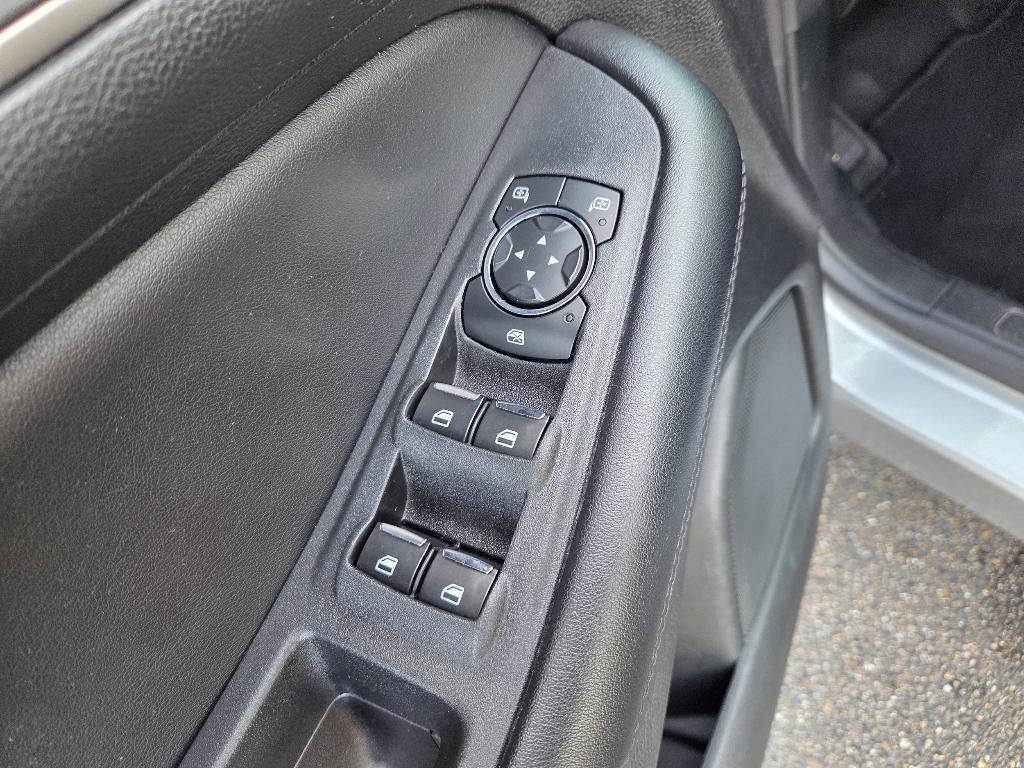 used 2023 Ford Edge car, priced at $22,552