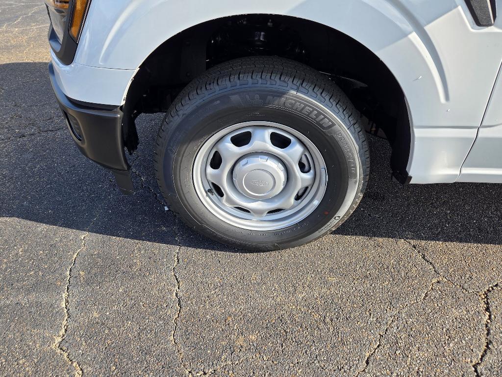 new 2025 Ford F-150 car, priced at $39,645