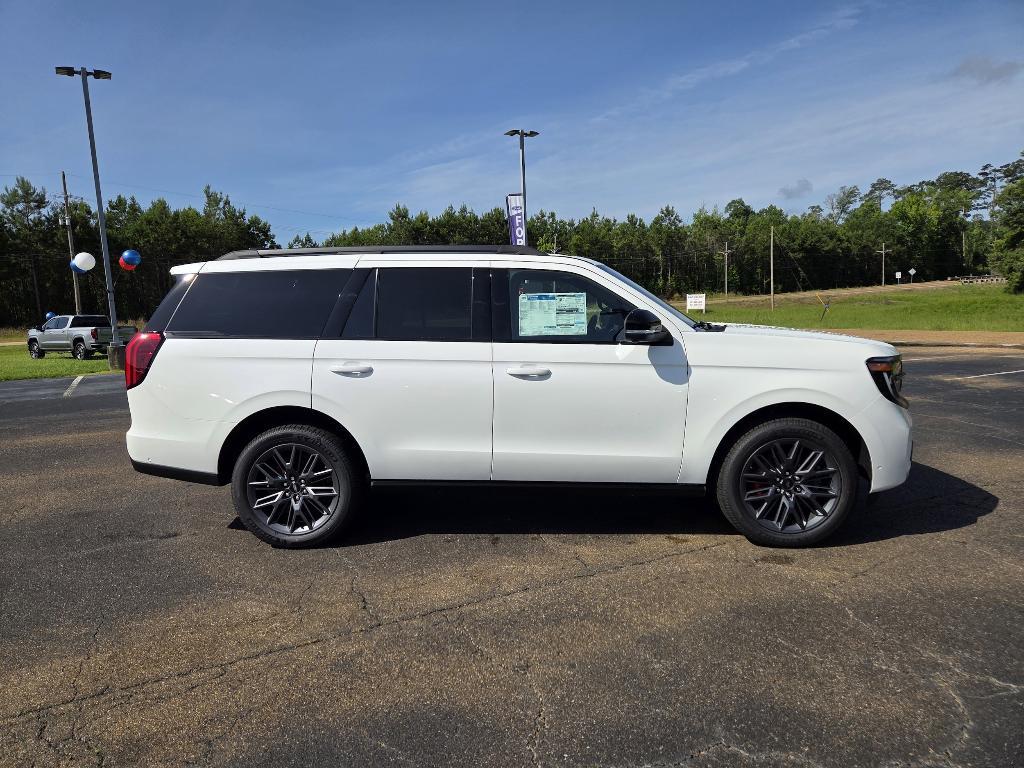 new 2025 Ford Expedition car, priced at $84,220