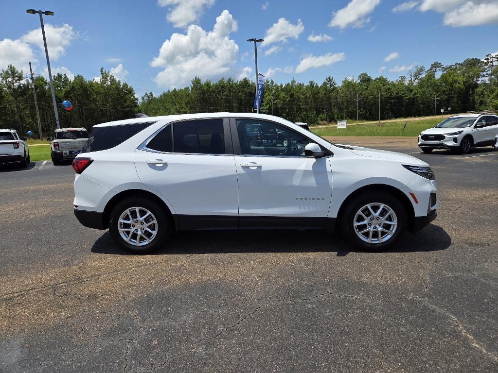 used 2024 Chevrolet Equinox car, priced at $26,859