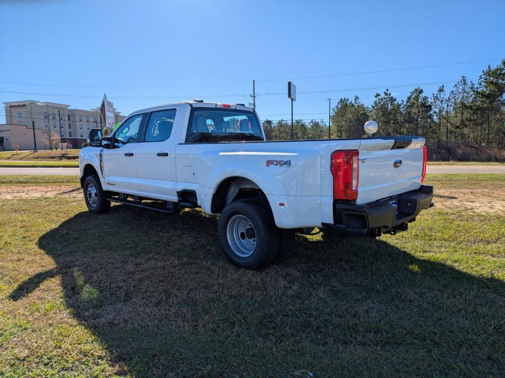 new 2024 Ford F-350 car, priced at $67,120