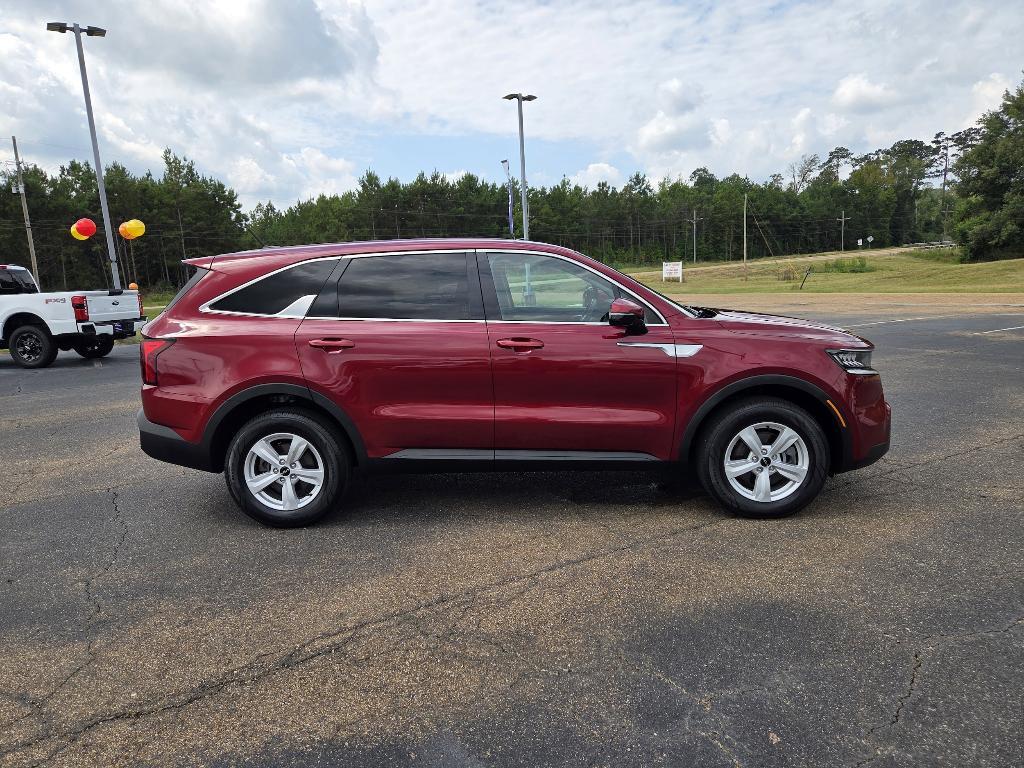 used 2022 Kia Sorento car, priced at $24,700