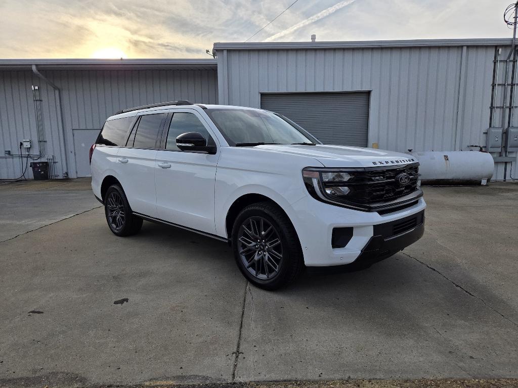 new 2025 Ford Expedition car, priced at $83,156