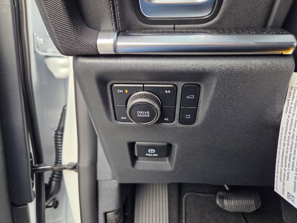 new 2025 Ford Expedition car, priced at $83,156