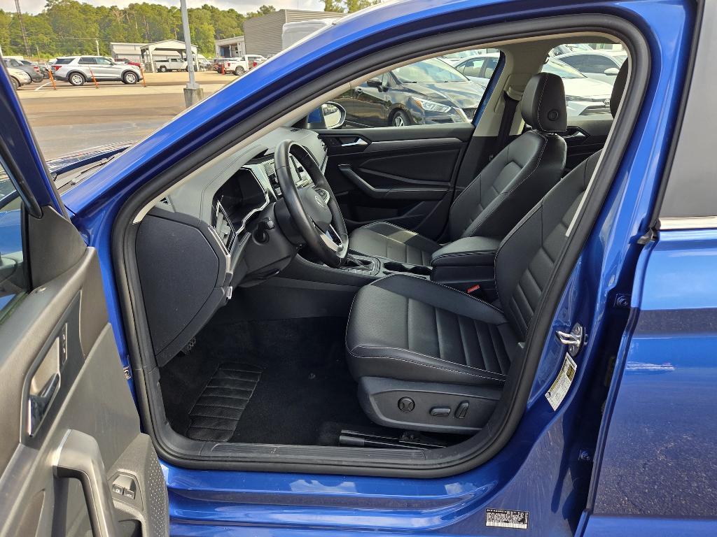 used 2024 Volkswagen Jetta car, priced at $25,300