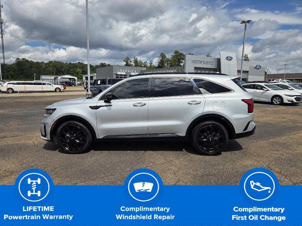 used 2021 Kia Sorento car, priced at $29,900