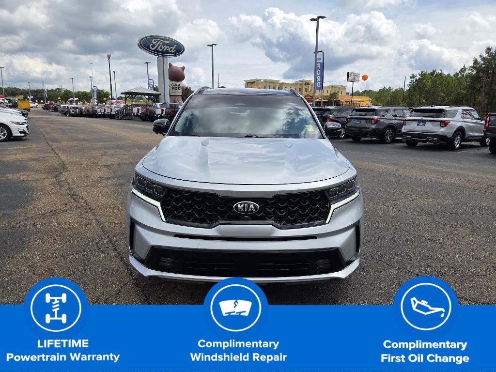 used 2021 Kia Sorento car, priced at $29,900