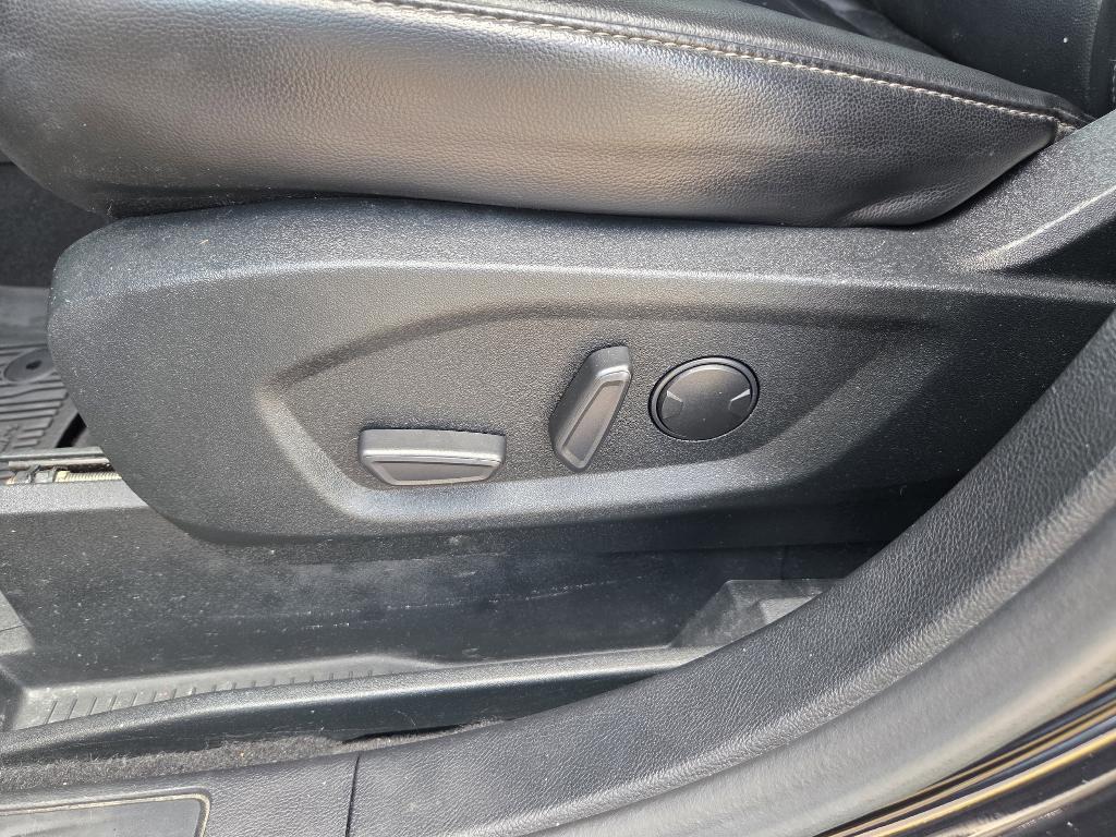 used 2022 Ford Edge car, priced at $23,555