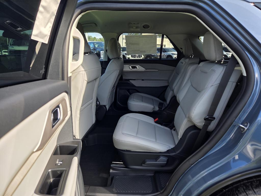 new 2025 Ford Explorer car, priced at $43,987