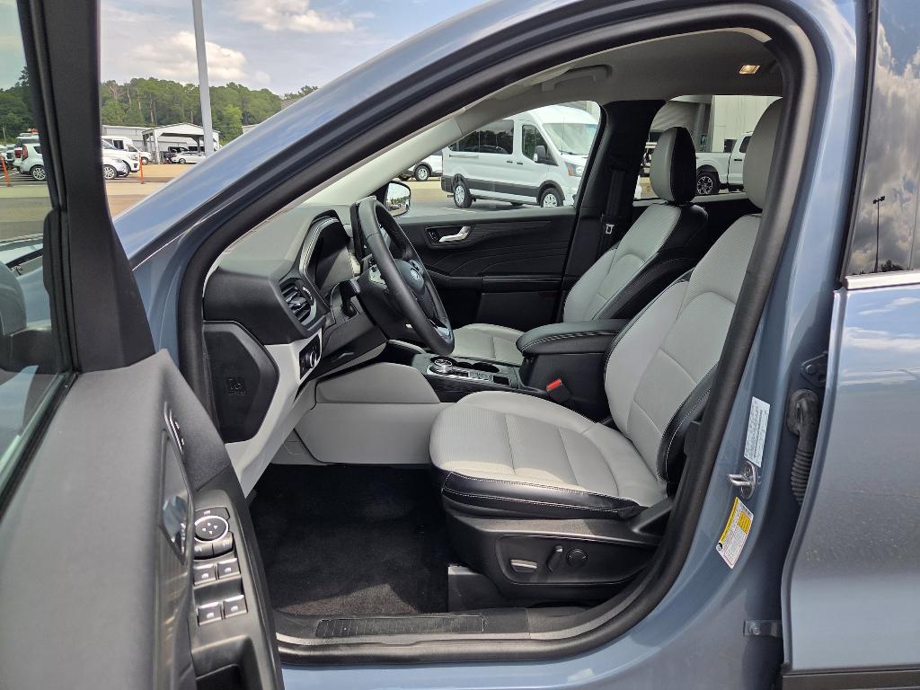 used 2023 Ford Escape car, priced at $26,950